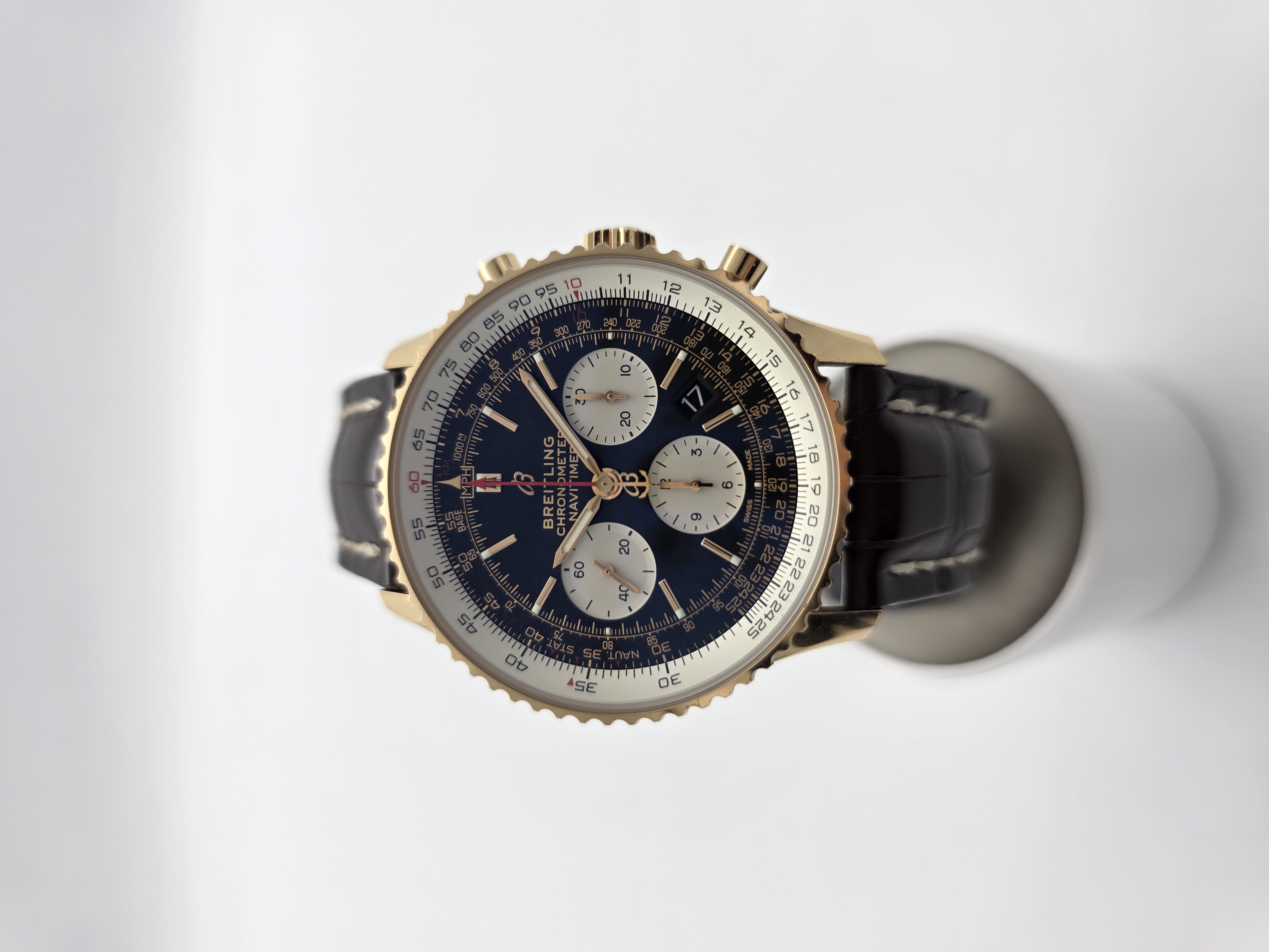 Navitimer B01 Chronograph 43 구성품