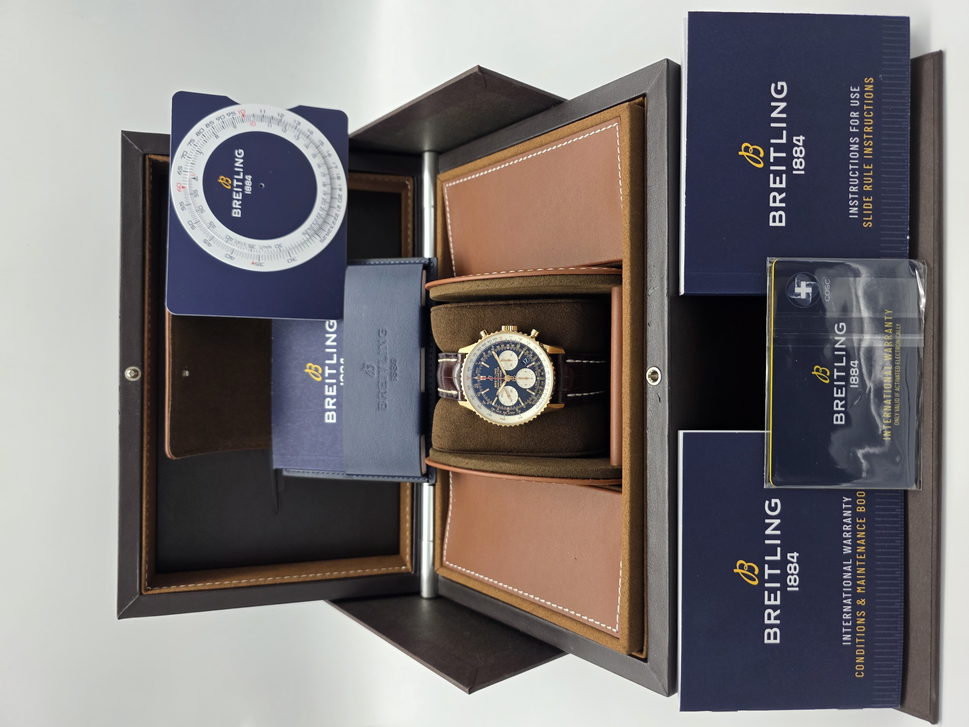 Navitimer B01 Chronograph 43 이미지 9
