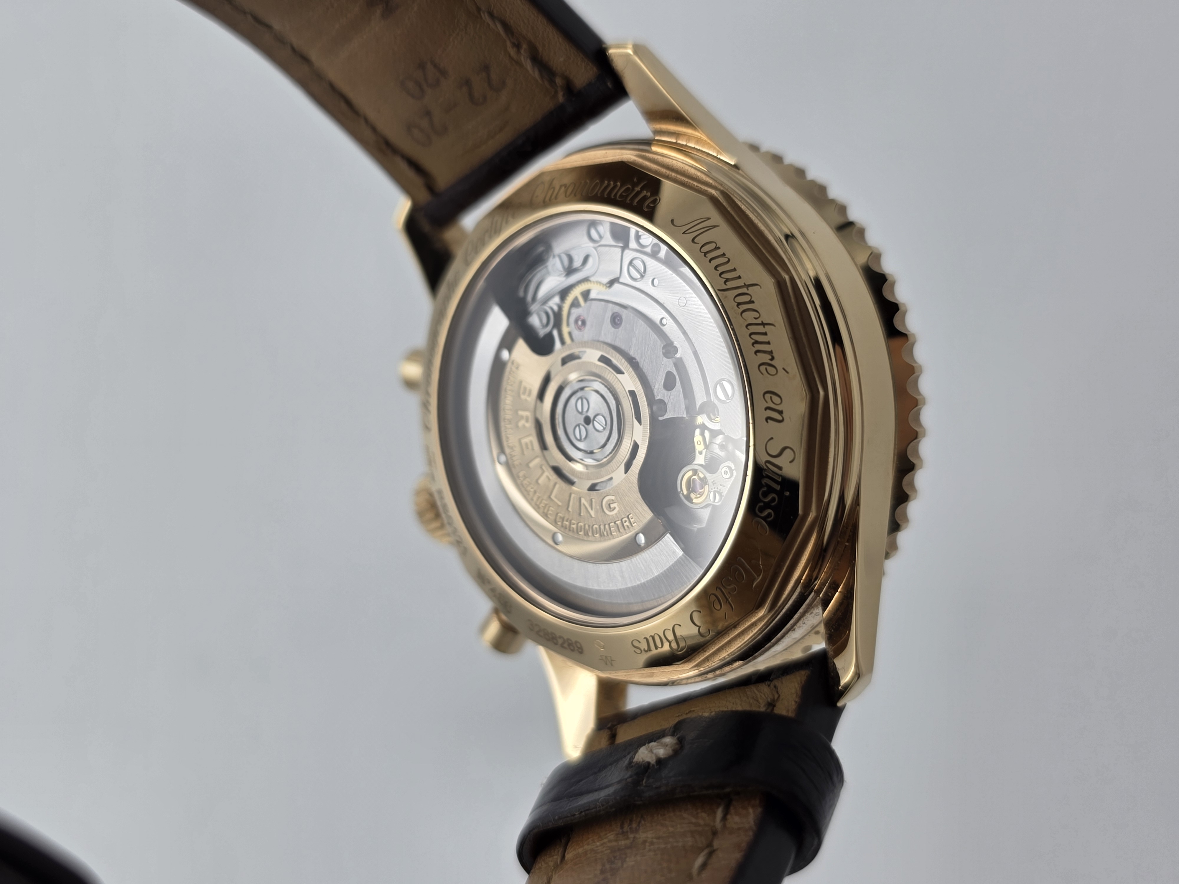 Navitimer B01 Chronograph 43 이미지 8